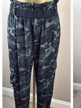 Elan Blue & Gray Camouflage Belted Cargo Pants